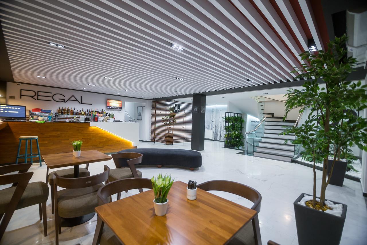 Hotel Regal Korce Exteriér fotografie